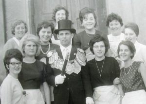 Brötchesmädchen 1964: König: Erich Klaes Foto: Thomas Schaaf
