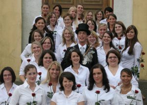 2007 König: Roman Kappen von links nach rechts und von hinten nach vorne: Juliane Dengg, Sarah Armbrust, Viola Röser, Kathrin Eckhardt, Ina Scholl, Elisa Lypken, Sarah Anft / Theresa Harst, Yvonne Großgarten, Sabine Sprinkmeier, Anja Schüttler, Carolina Luxem, Nina Schofer, Sophia Ropertz / Carina Moitz, Anne Hergarten, Tamara Klein, Anja Knieps, Maike Haberkorn / Sarah Dünker, Jasmin Entrup / Melissa Schneider, Anna-Maria Schütz, Nena Fuchs / Monika Sonntag, Eva Schaaf, Carina Briel, Nathalie Harst, Eva-Maria Kappen, Amy Mogaeka Foto: Thomas Schaaf