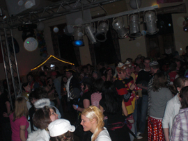 Während der Karnevalsparty herrschte gute Stimmung im Saal. Foto: JSG Lantershofen